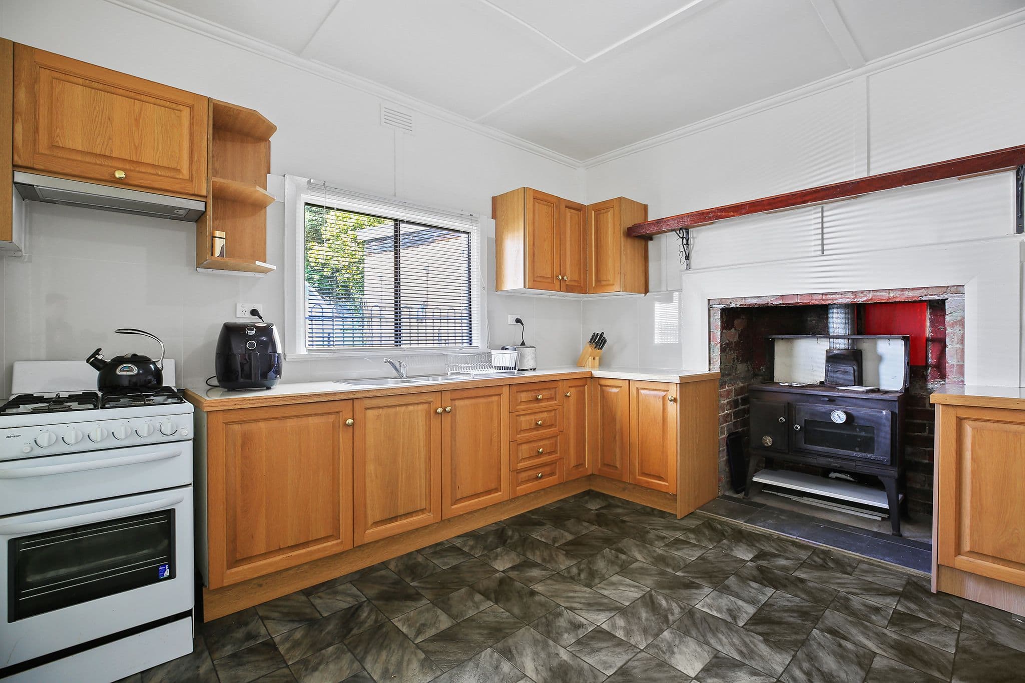5 Loch Street, Noojee VIC 3833, Noojee - Thumbnail 3