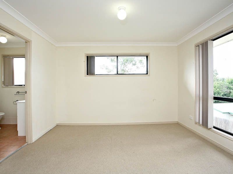 20 WILLOW RD West, REDBANK PLAINS QLD 4301, Redbank Plains - Thumbnail 5