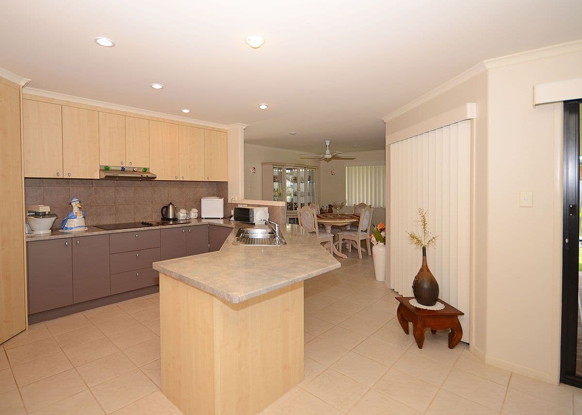 95 Caddy Avenue, URRAWEEN QLD 4655, Urraween - Thumbnail 3