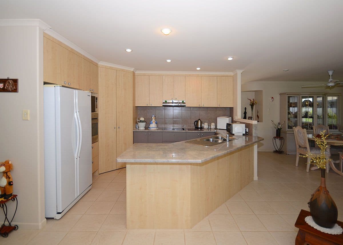 95 Caddy Avenue, URRAWEEN QLD 4655, Urraween - Thumbnail 8