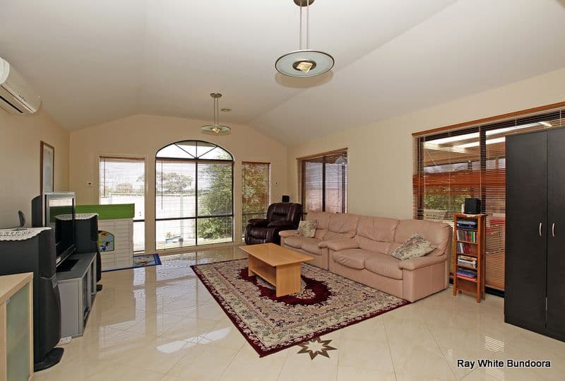 63 Jasmine Drive, MILL PARK VIC 3082, Mill Park - Thumbnail 7