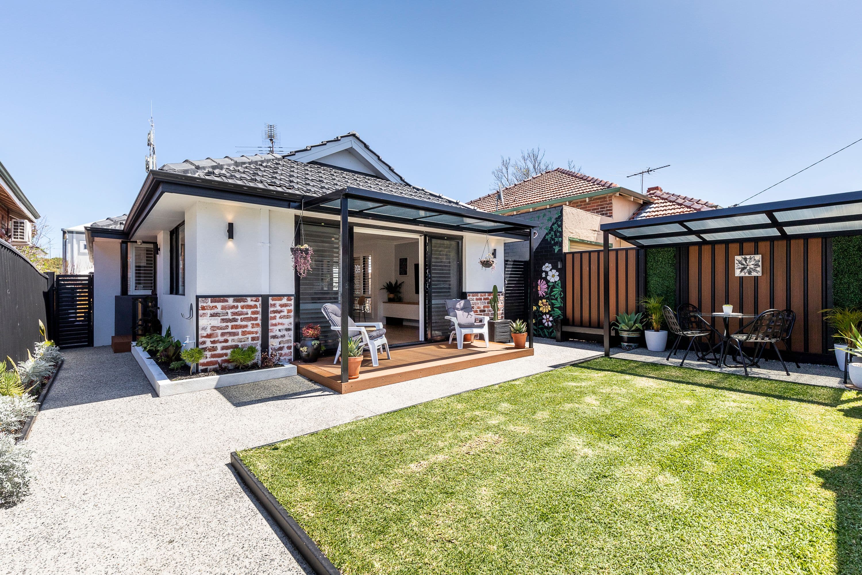 17A Sasse Avenue, Mount Hawthorn WA 6016, Mount Hawthorn - Thumbnail 2