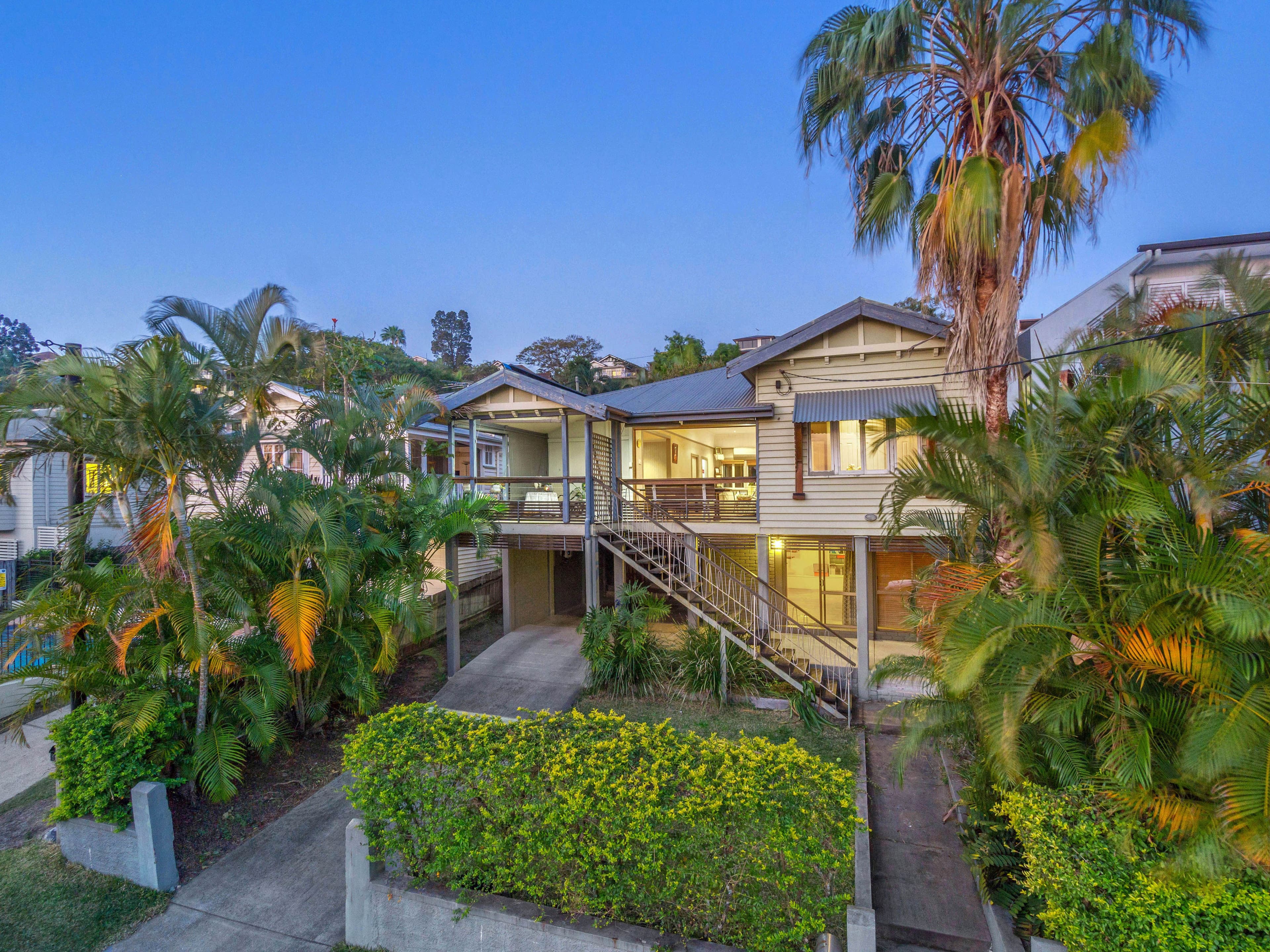 15 Barton Parade, Balmoral QLD 4171, Balmoral - Image 1