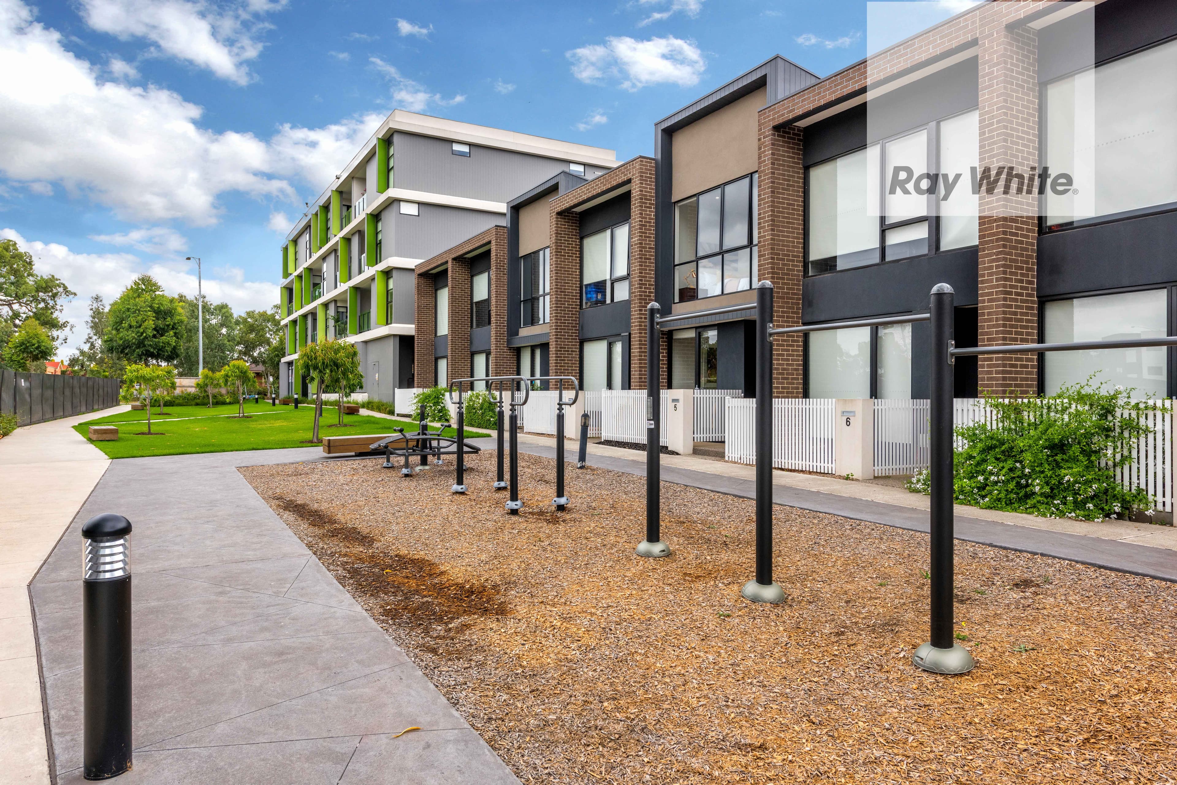 5 Olsen Walk, Mill Park VIC 3082, Mill Park - Thumbnail 3