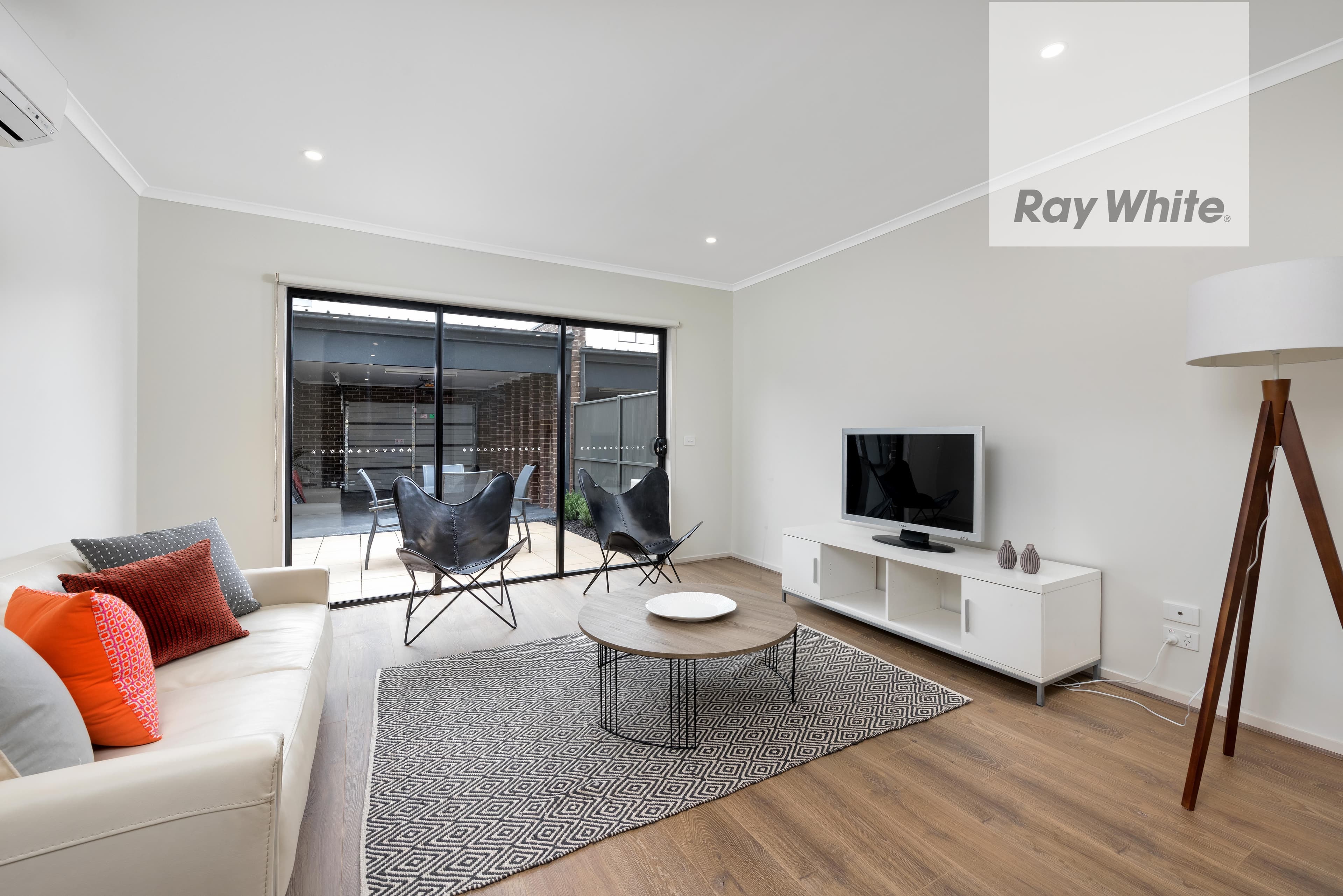 5 Olsen Walk, Mill Park VIC 3082, Mill Park - Thumbnail 5