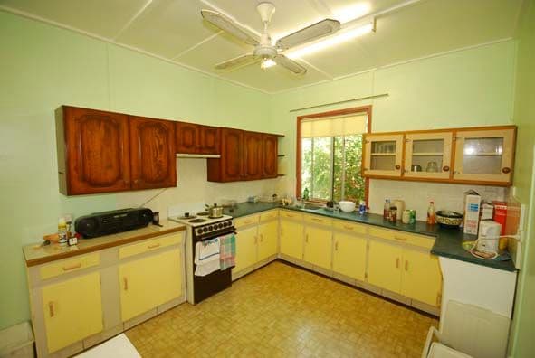 11 Davidson Street, YEPPOON QLD 4703, Yeppoon - Thumbnail 2