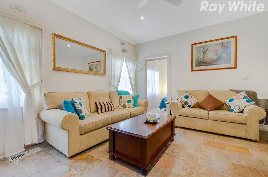 8 Ronald Road, Croydon VIC 3136, Croydon - Thumbnail 5