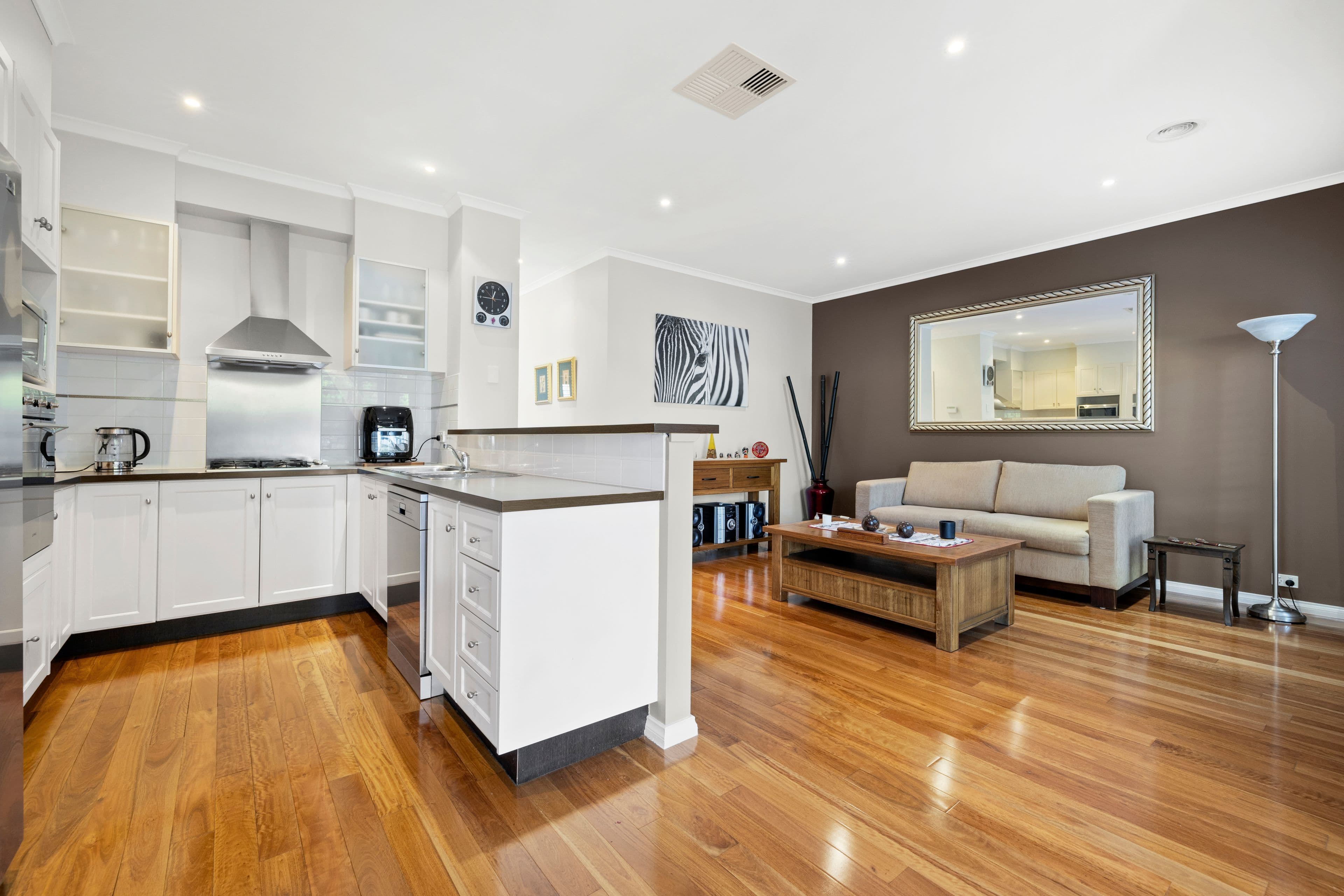 16 Soutar Place, Heatherton VIC 3202, Heatherton - Thumbnail 2