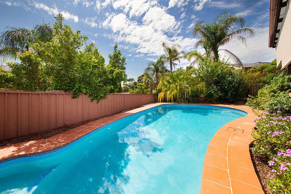 10 Lord Place, Barden Ridge - Thumbnail 2