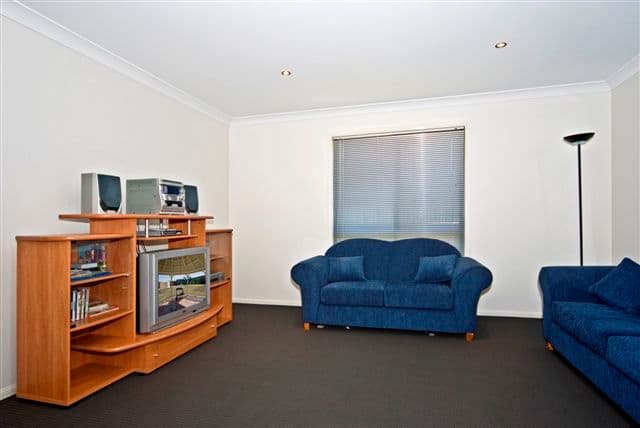 24  Whitman Street, WESTBROOK QLD 4350, Westbrook - Thumbnail 5