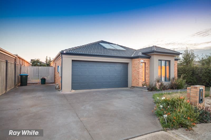 11 Chrysalis Avenue, TARNEIT VIC 3029, Tarneit - Thumbnail 2