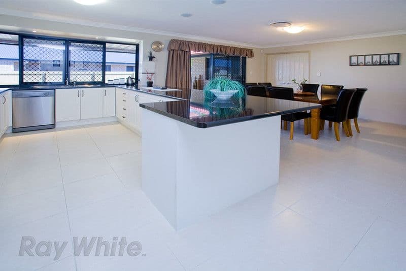 27 Riverside Crescent, SPRINGFIELD LAKES QLD 4300, Springfield Lakes - Thumbnail 3