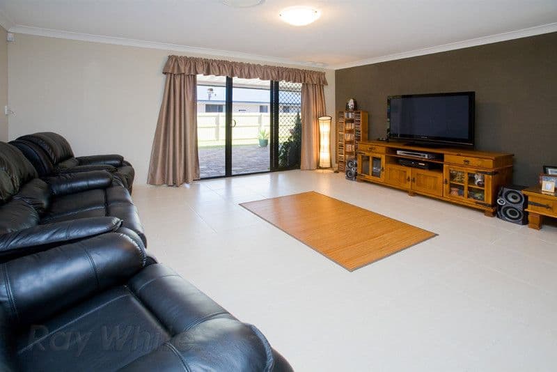 27 Riverside Crescent, SPRINGFIELD LAKES QLD 4300, Springfield Lakes - Thumbnail 4