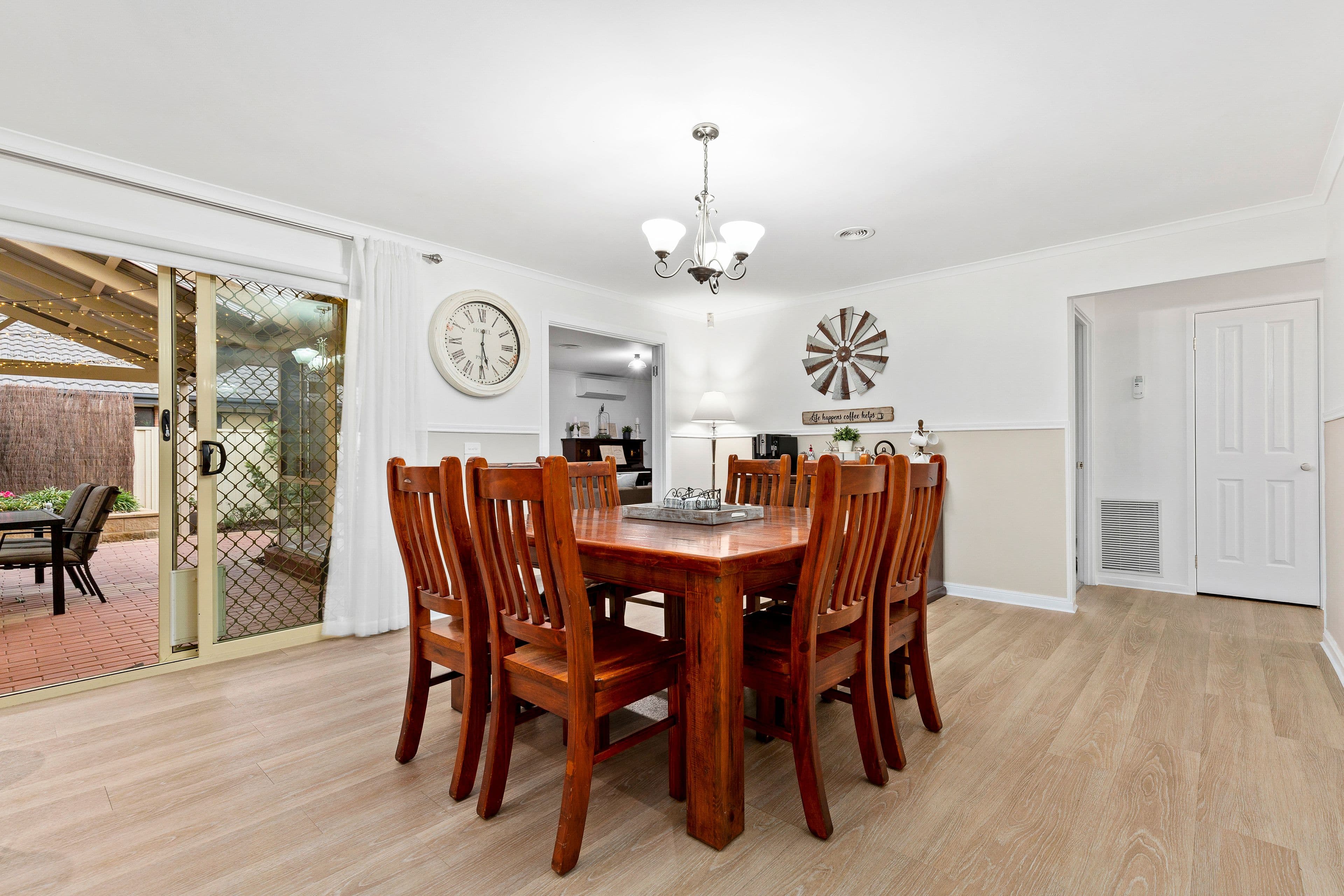 16 Jacaranda Way, Pakenham VIC 3810, Pakenham - Thumbnail 6