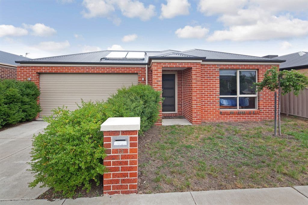 13 Deakes Court, Sebastopol VIC 3356, Sebastopol - Image 1