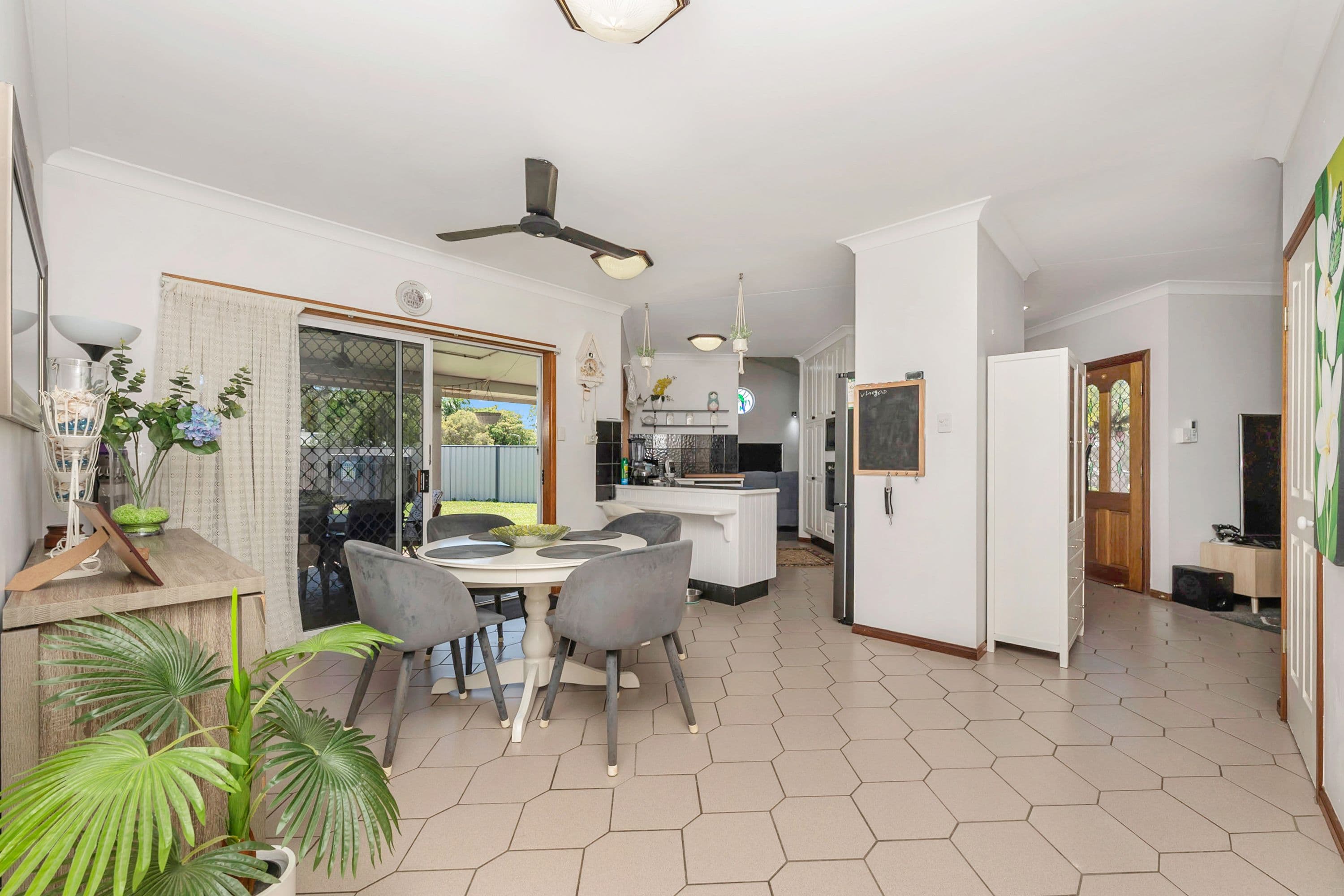 16 Sentosa Court, Kelso QLD 4815, Kelso - Thumbnail 6