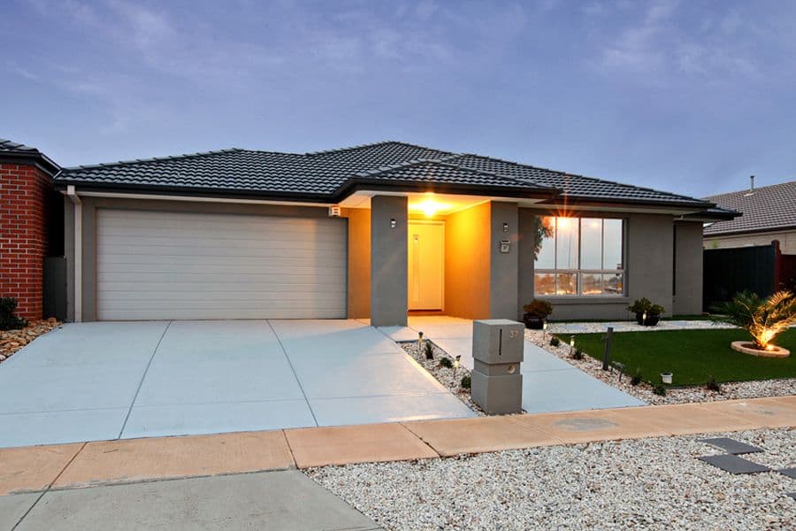 37 Moorhen Boulevard, WILLIAMS LANDING VIC 3027, Williams Landing - Image 1