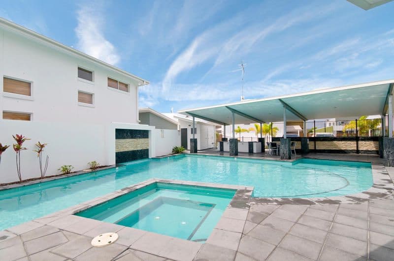 66 Venice Street, BURLEIGH WATERS QLD 4220, Burleigh Waters - Thumbnail 3