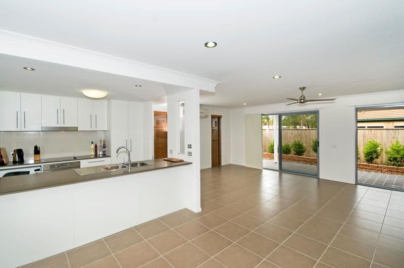66 Venice Street, BURLEIGH WATERS QLD 4220, Burleigh Waters - Thumbnail 7
