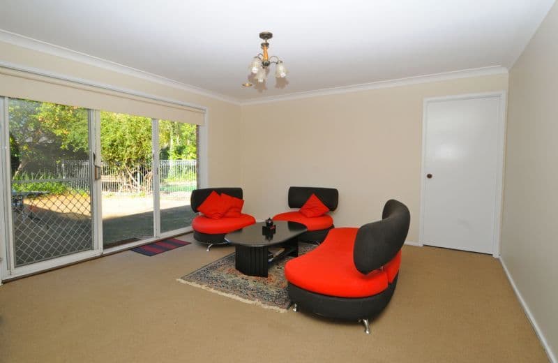 11 Macquarie Drive, CHERRYBROOK NSW 2126, Cherrybrook - Thumbnail 2