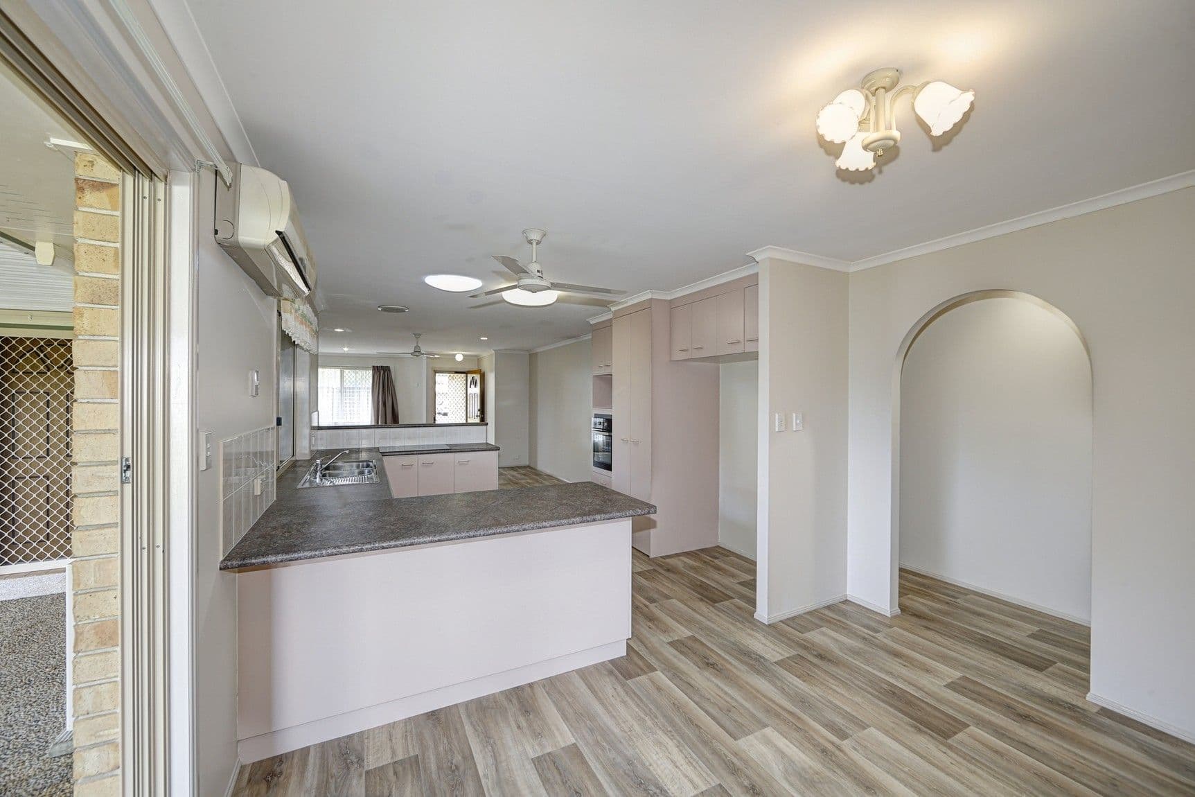 22 Glen Appin Drive, Avoca QLD 4670, Avoca - Thumbnail 7