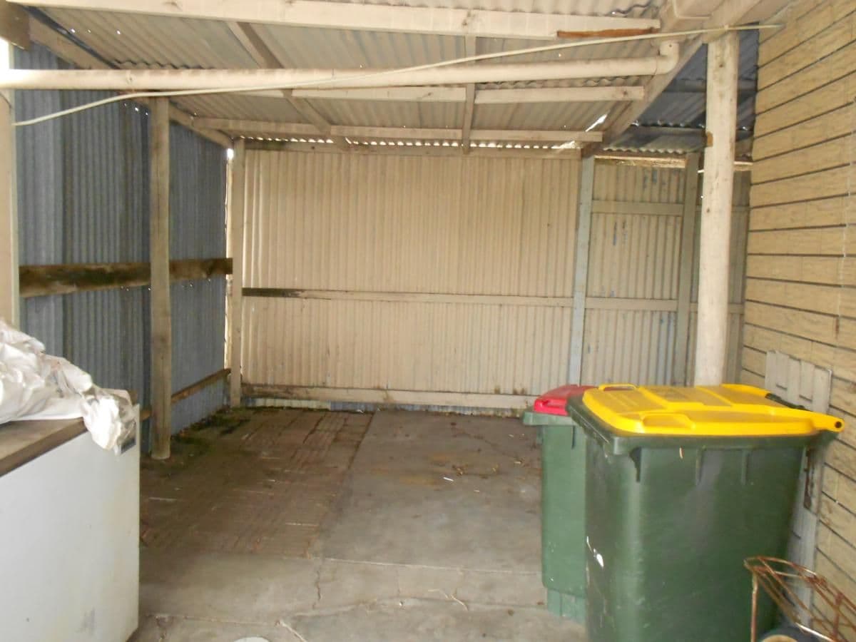 32 Campbell Street, BORDERTOWN SA 5268, Bordertown - Thumbnail 8