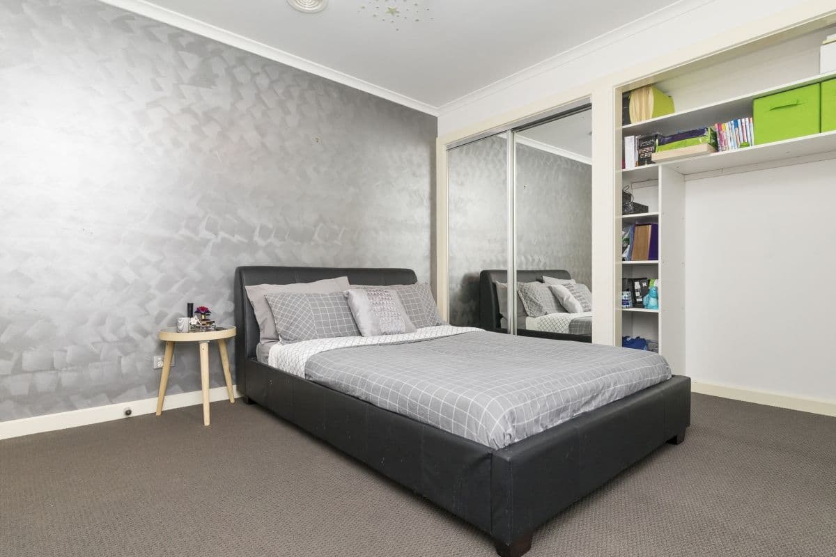 12 Whitehall Crescent, Werribee VIC 3030, Werribee - Thumbnail 8