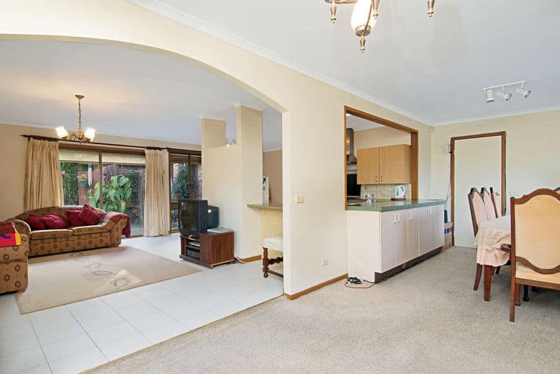 82 Casuarina Drive, CHERRYBROOK NSW 2126, Cherrybrook - Thumbnail 2