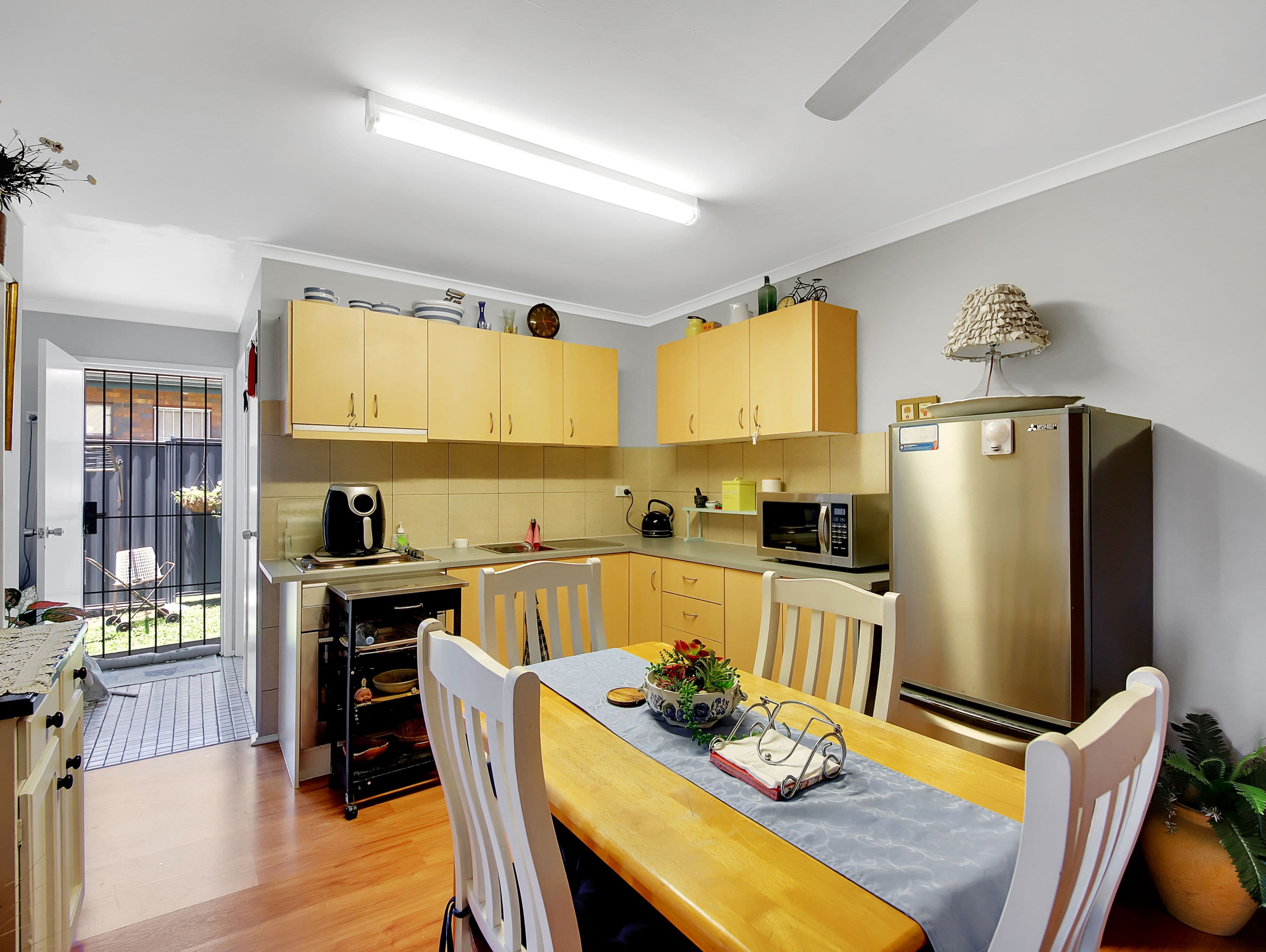 196 Cambridge Street, Granville QLD 4650, Granville - Thumbnail 3