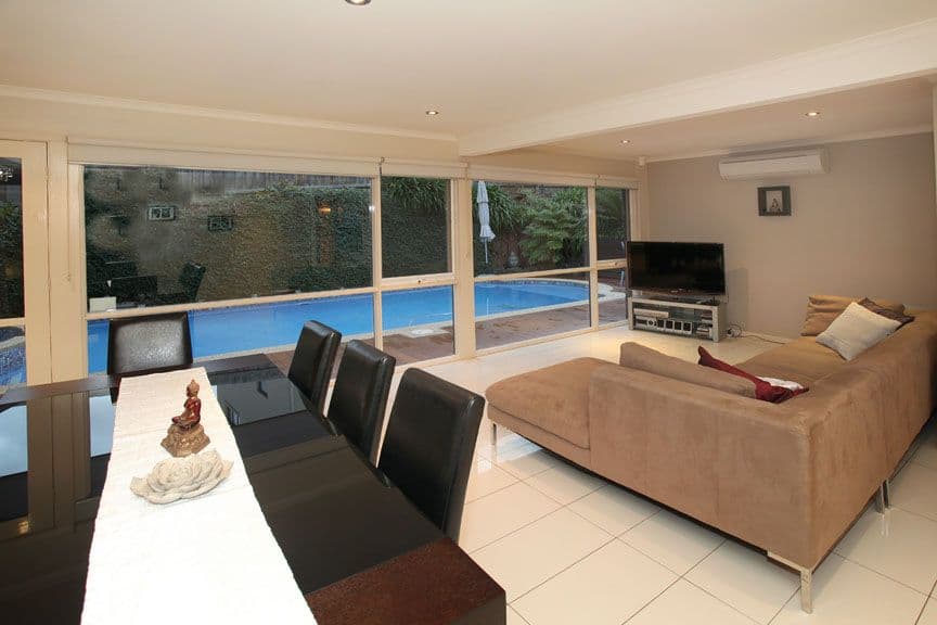 7 Erskine Crescent, WHEELERS HILL VIC 3150, Wheelers Hill - Thumbnail 3