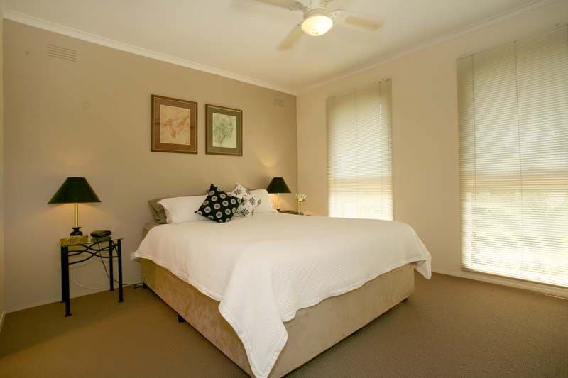 10 Chivalry Avenue, GLEN WAVERLEY VIC 3150, Glen Waverley - Thumbnail 5