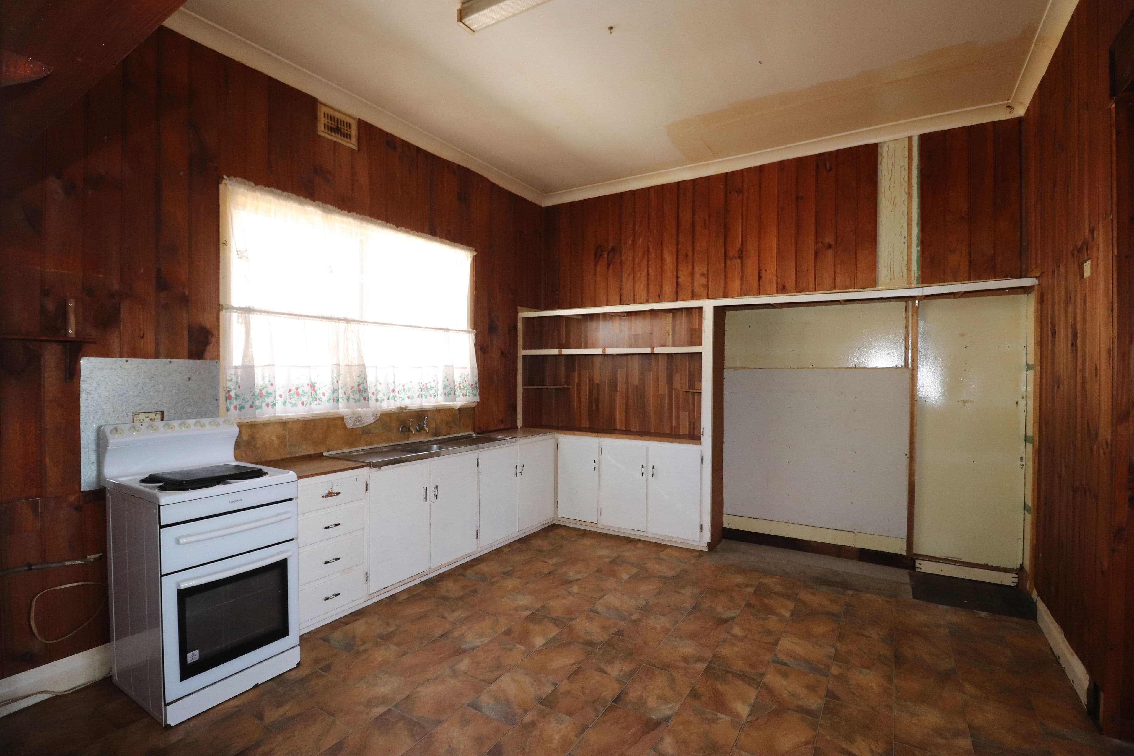 187 Church Street, Glen Innes NSW 2370, Glen Innes - Thumbnail 2