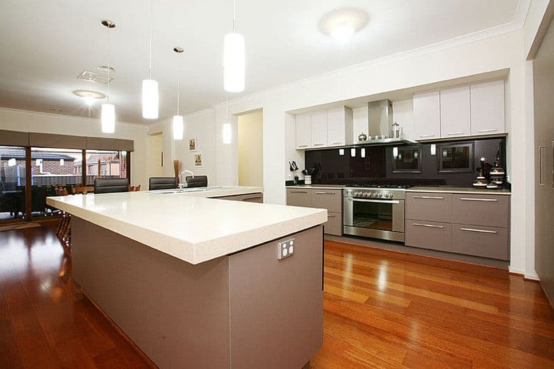 27 Langdon Drive, MERNDA VIC 3754, Mernda - Thumbnail 2