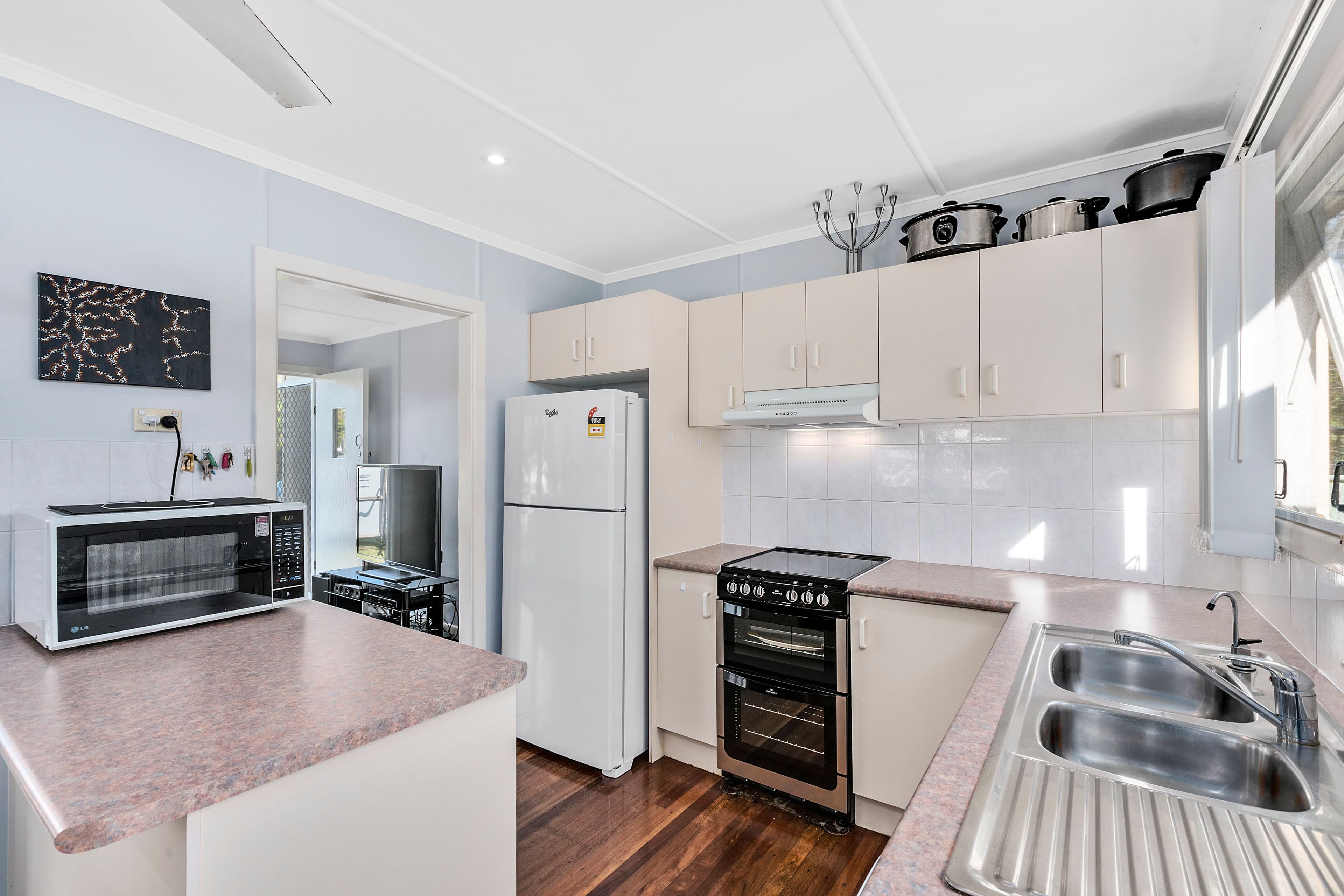 14 Harris Street, Labrador QLD 4215, Labrador - Thumbnail 7