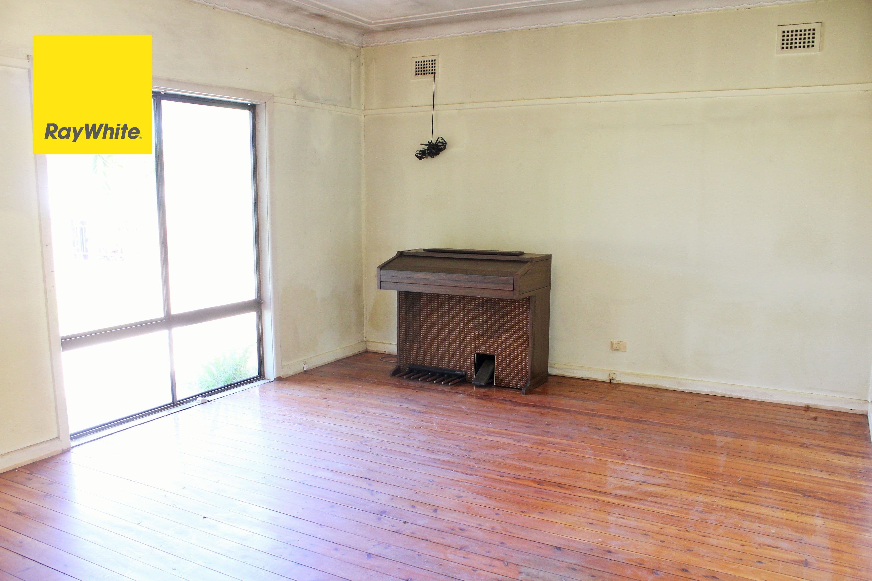 83 Queen Street, Canley Heights - Thumbnail 3