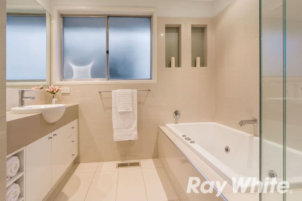 27 Ninevah Crescent, Wheelers Hill VIC 3150, Wheelers Hill - Thumbnail 6