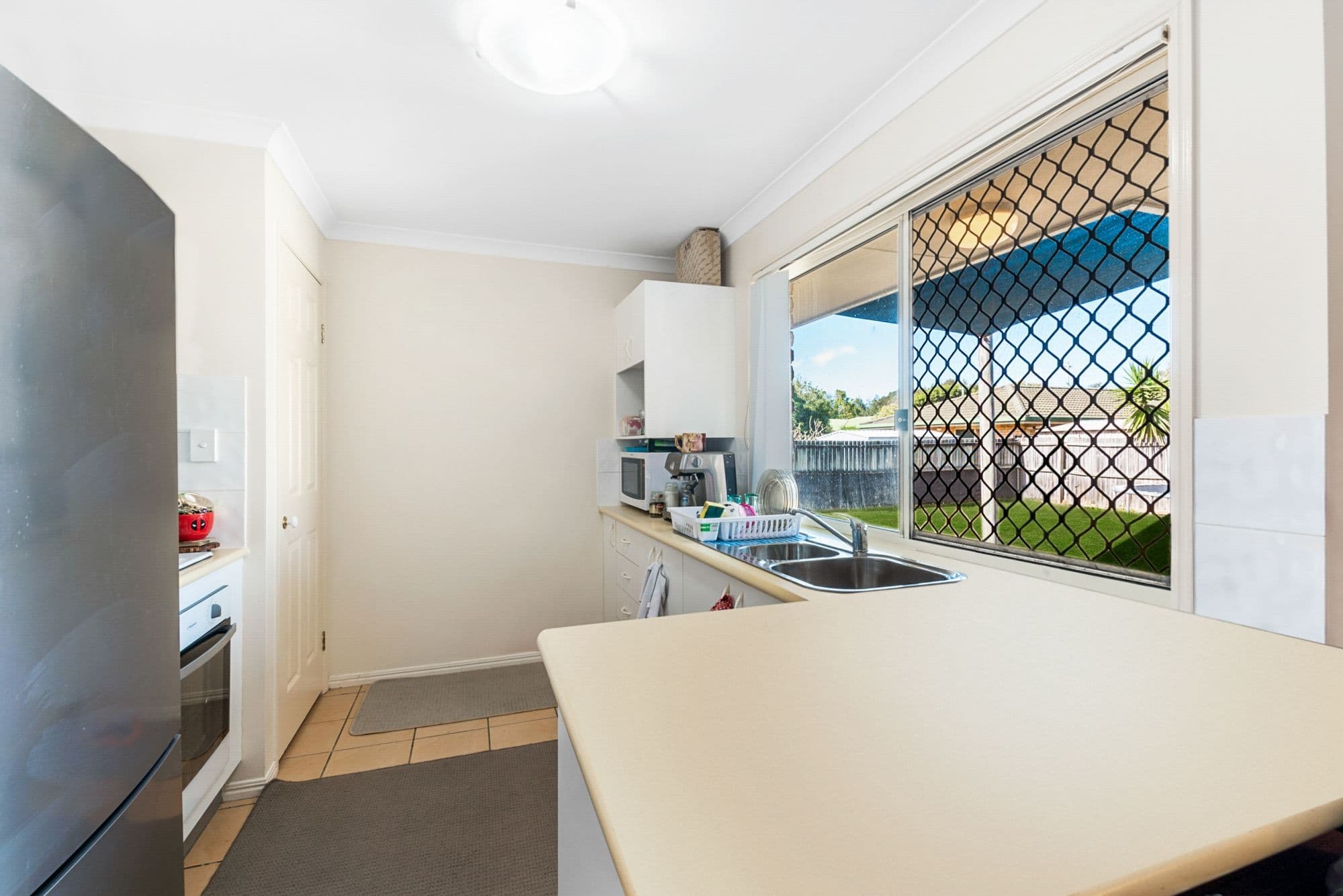 4 Antigua Crescent, Deception Bay QLD 4508, Deception Bay - Thumbnail 2