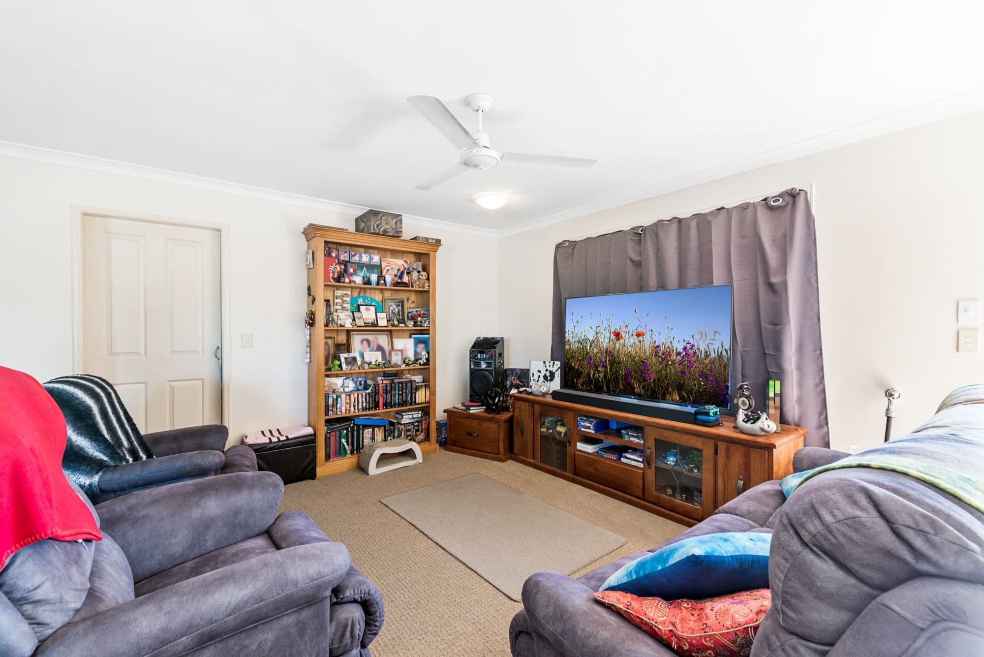4 Antigua Crescent, Deception Bay QLD 4508, Deception Bay - Thumbnail 3