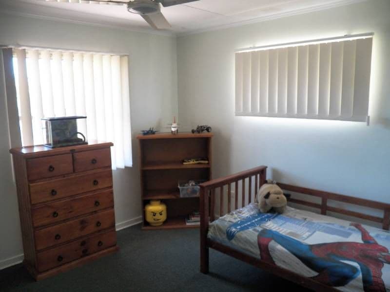 22 McCray Street, BARNEY POINT QLD 4680, Barney Point - Thumbnail 7