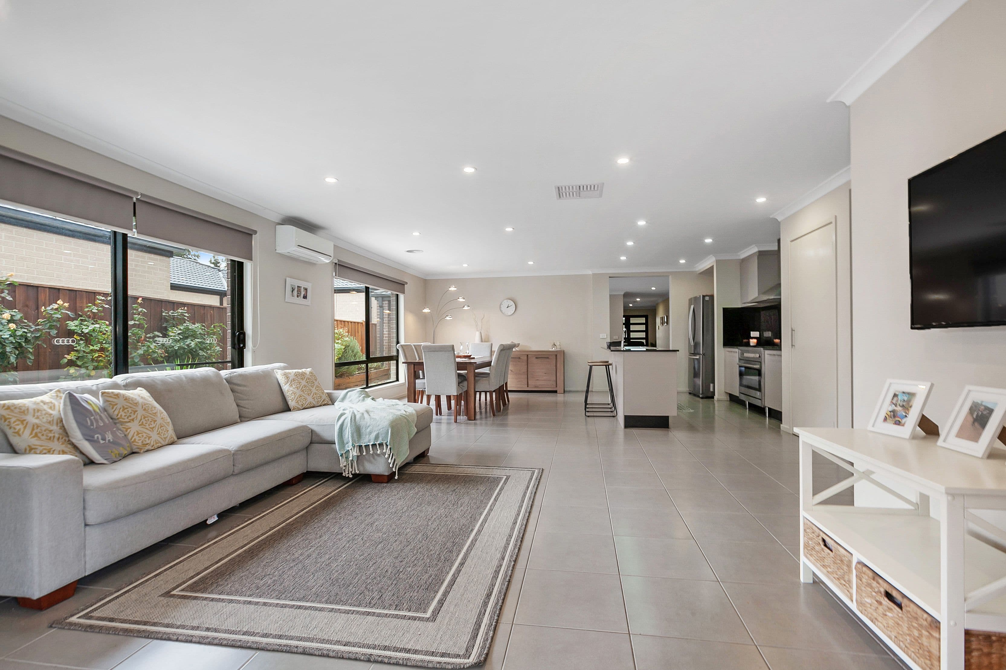 30 Tuross Crescent, South Morang VIC 3752, South Morang - Thumbnail 2