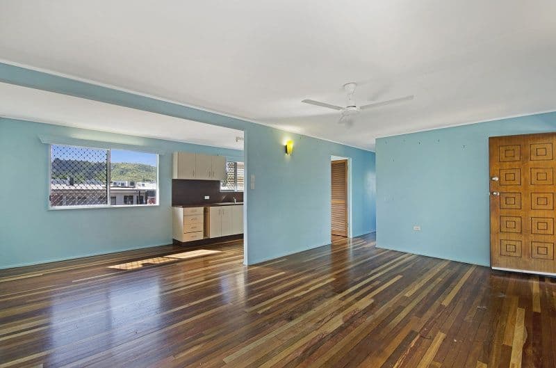 190 Upper Miles Avenue, Kelso QLD 4815, Kelso - Thumbnail 3