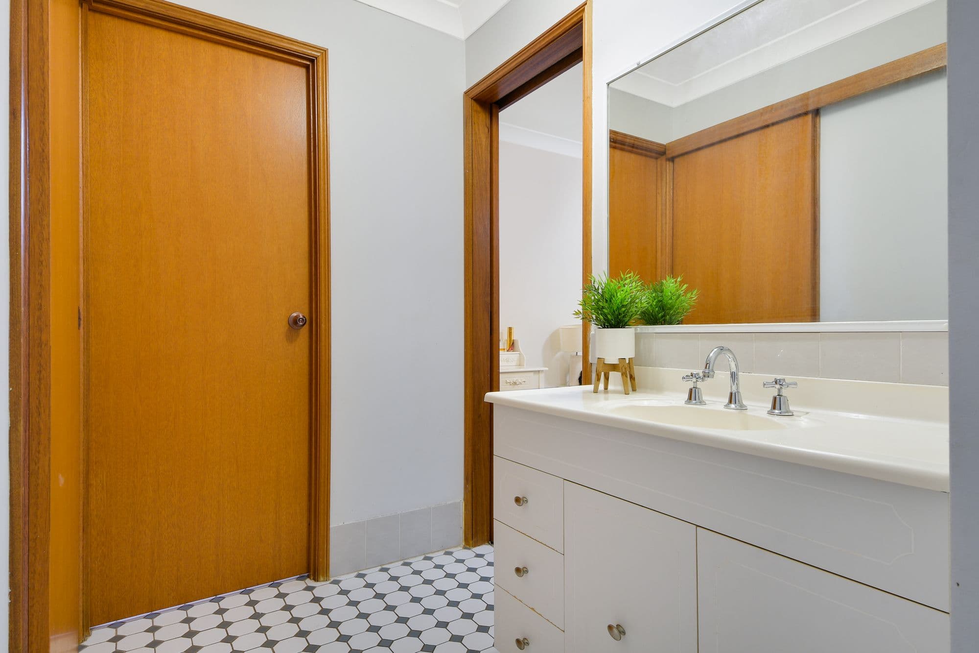 6 Michael Place, Ingleburn - Thumbnail 8