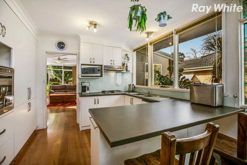 4 Gardenia Street, Pakenham VIC 3810, Pakenham - Thumbnail 4