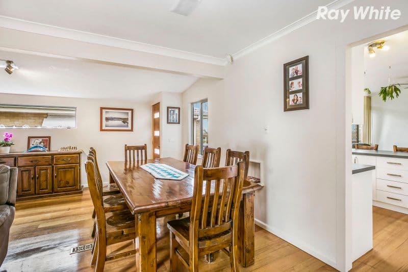 4 Gardenia Street, Pakenham VIC 3810, Pakenham - Thumbnail 5