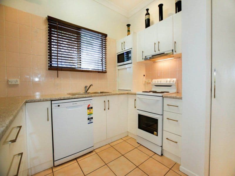 22 Halloran Street, Rosslea QLD 4812, Rosslea - Thumbnail 4