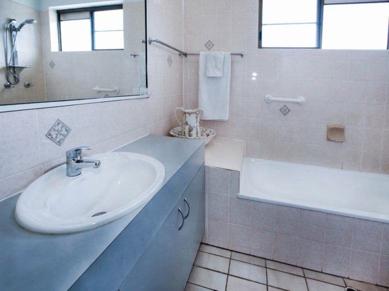 22 Halloran Street, Rosslea QLD 4812, Rosslea - Thumbnail 7