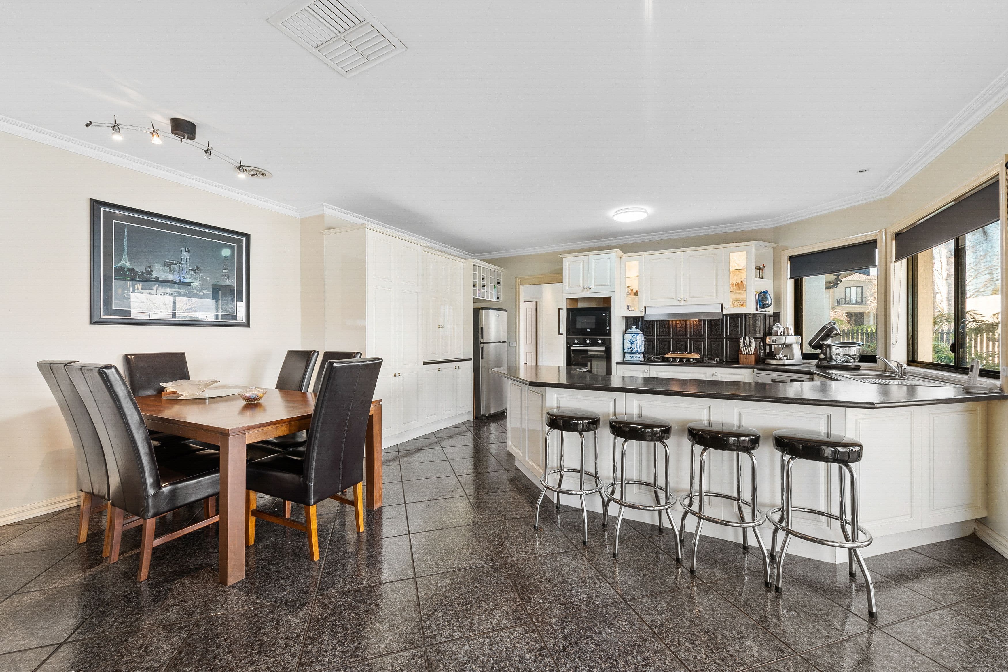 49 Bellevue Boulevard, Hillside VIC 3037, Hillside - Thumbnail 3