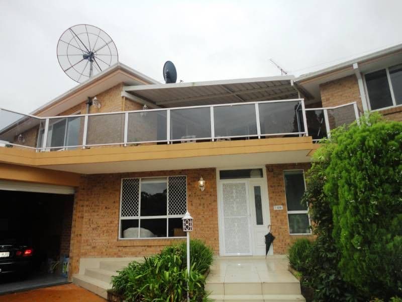 4 Pierce Street, PRAIRIEWOOD NSW 2176, Prairiewood - Image 1