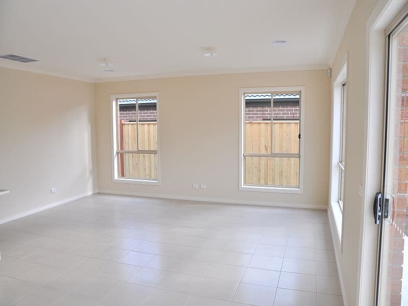 14 (Lot 324) Sunlander Way, DOREEN VIC 3754, Doreen - Thumbnail 3