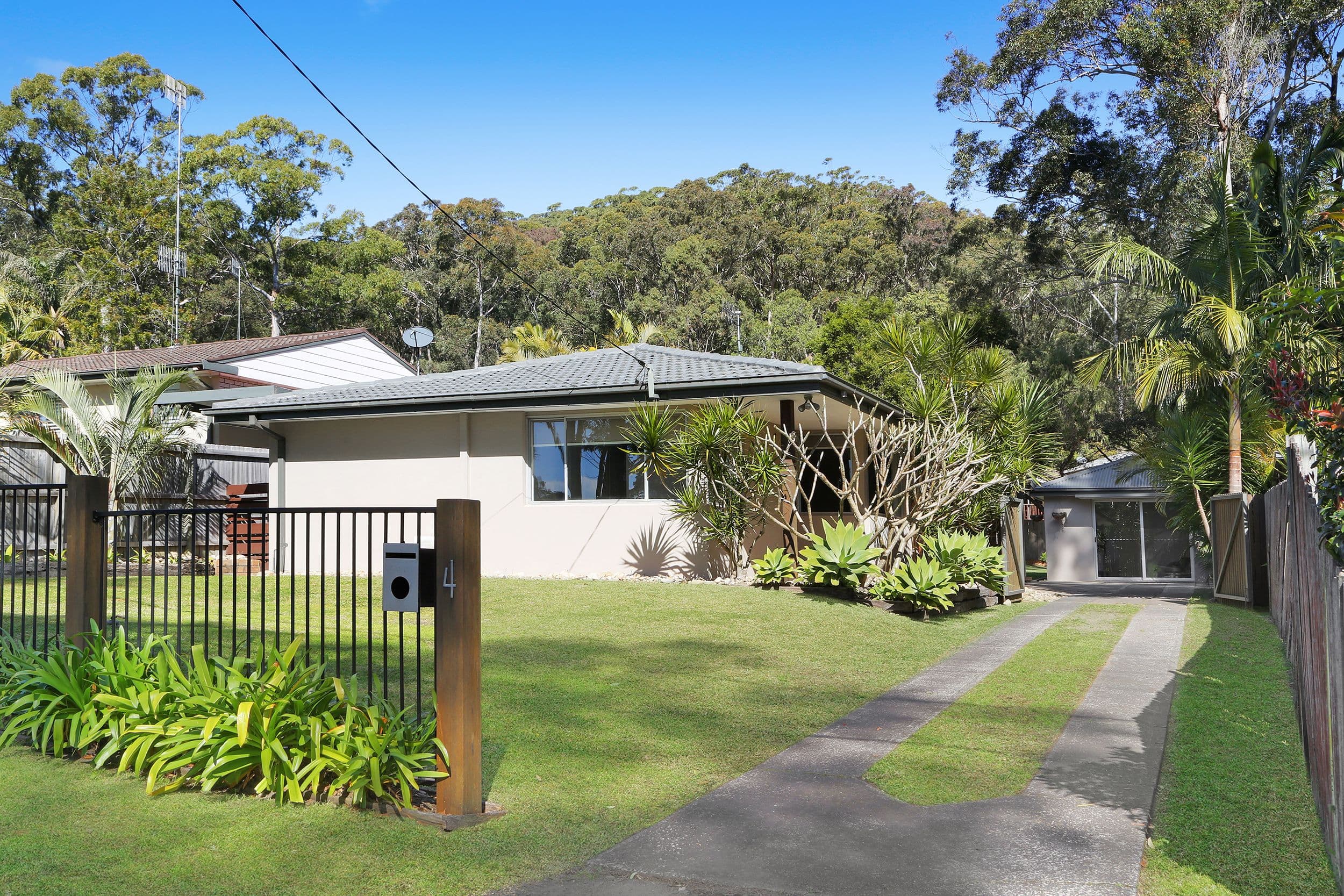 4 Nerang Road, Bensville - Image 1